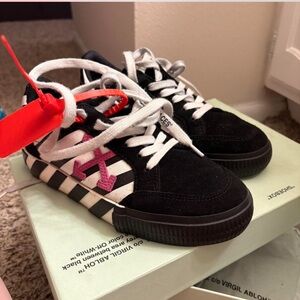 Off-White women’s Black and Pink Striped Sneakers